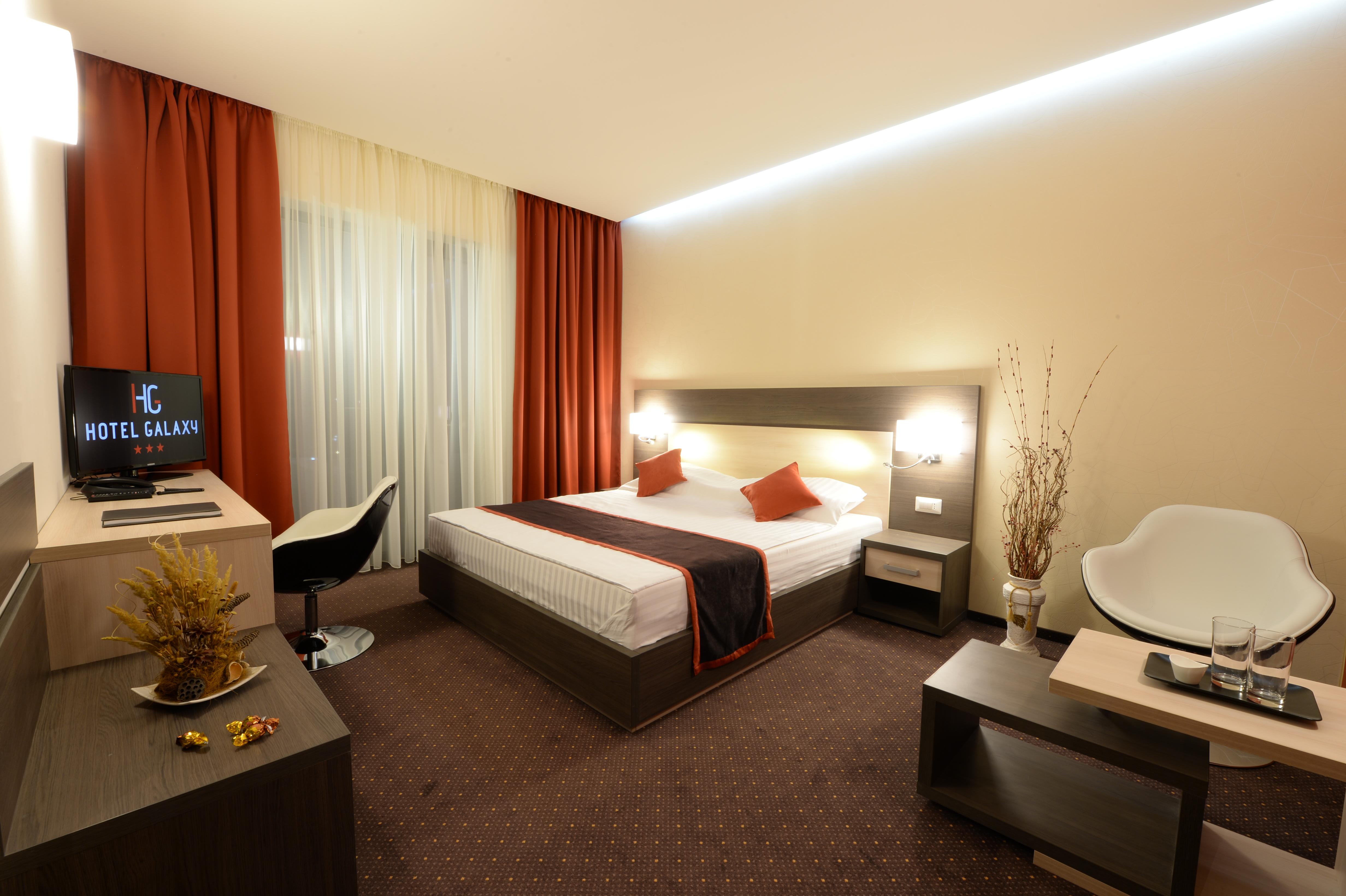 Hotel Galaxy Dumbravita  Buitenkant foto