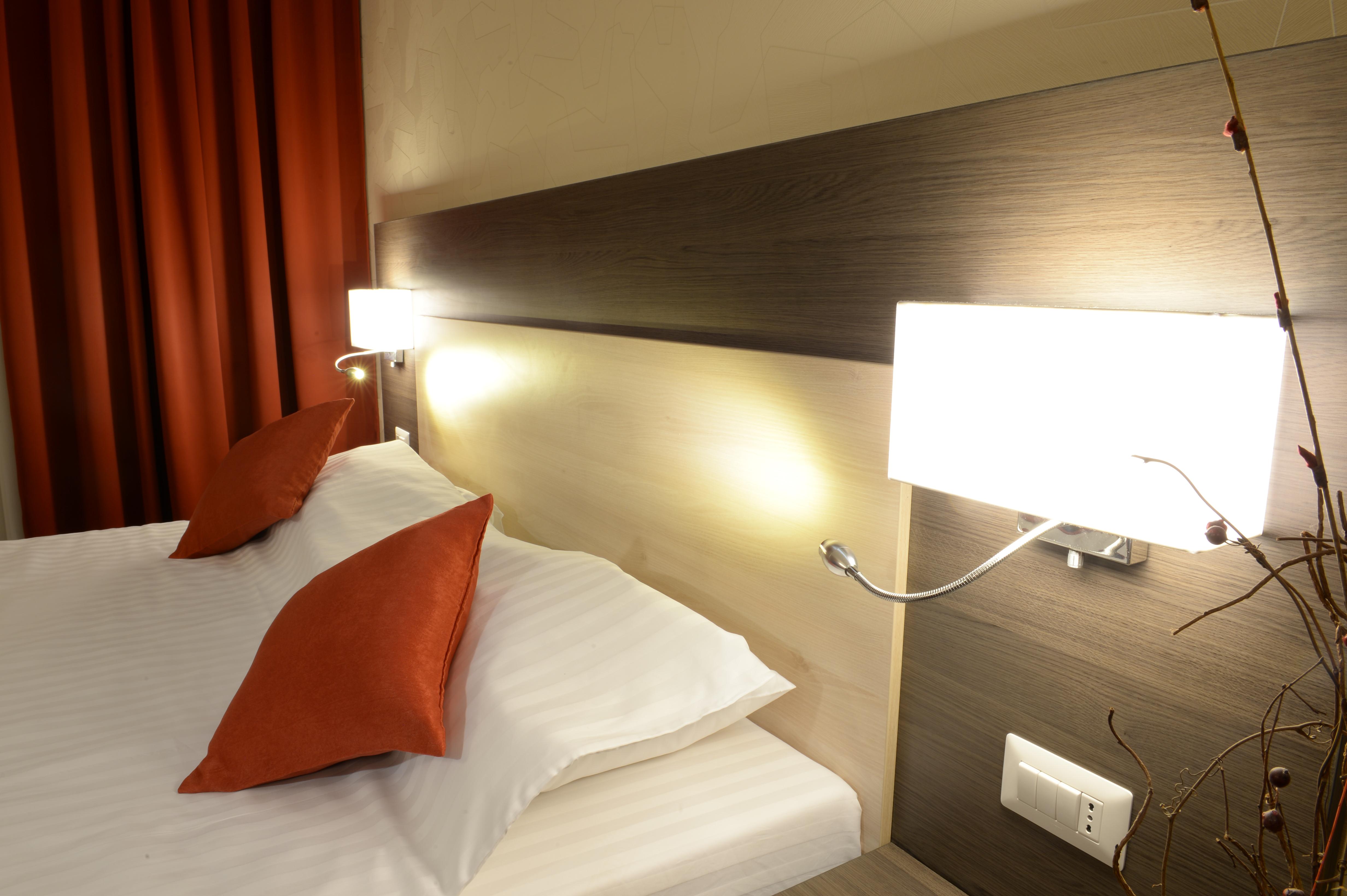 Hotel Galaxy Dumbravita  Buitenkant foto